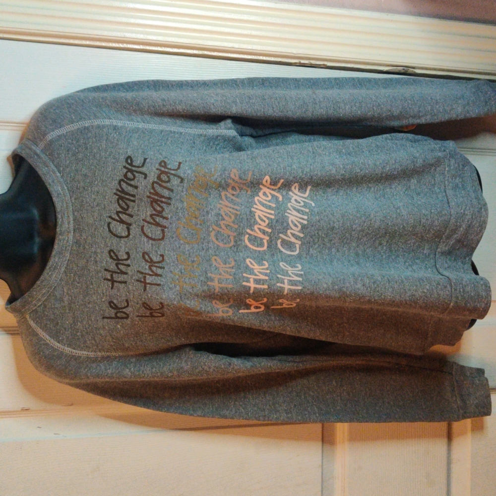 The Shop Forward "be the change"  Size M